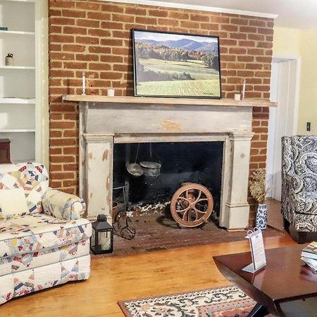 Early Inn At The Grove Rocky Mount Bagian luar foto