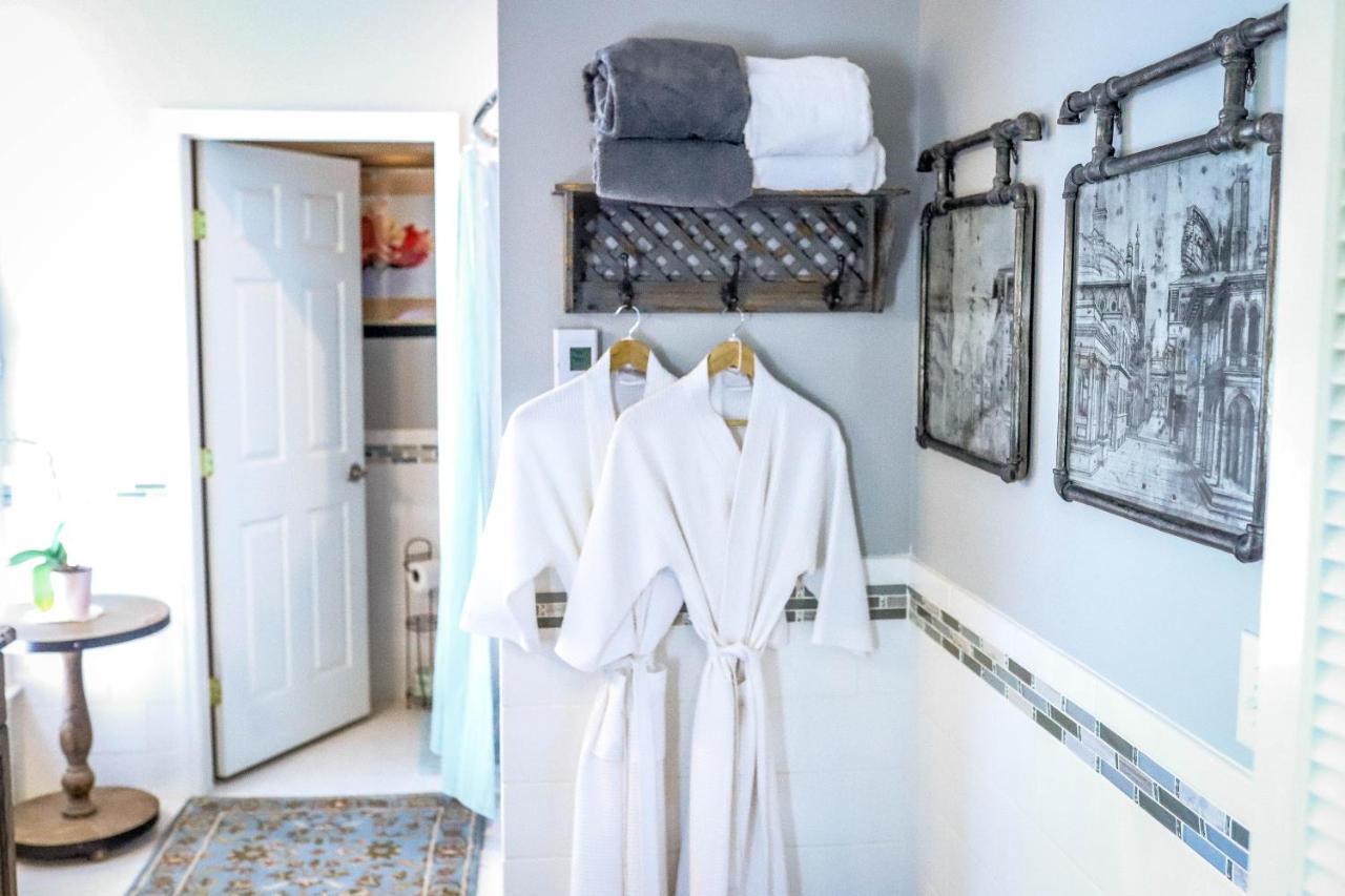 Early Inn At The Grove Rocky Mount Bagian luar foto