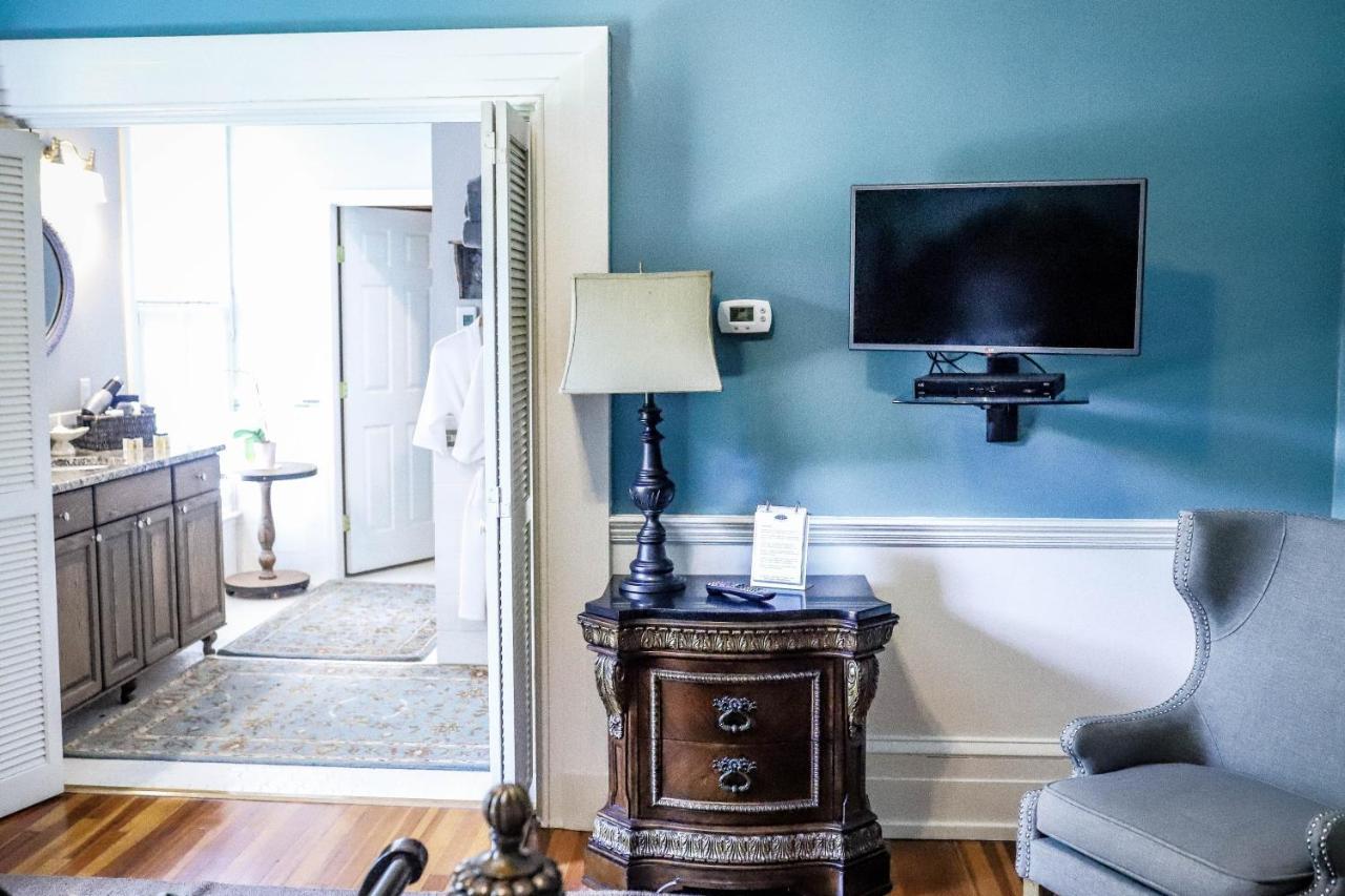 Early Inn At The Grove Rocky Mount Bagian luar foto