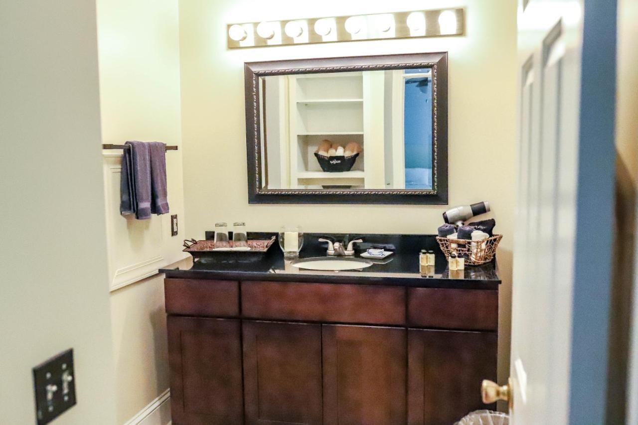 Early Inn At The Grove Rocky Mount Bagian luar foto